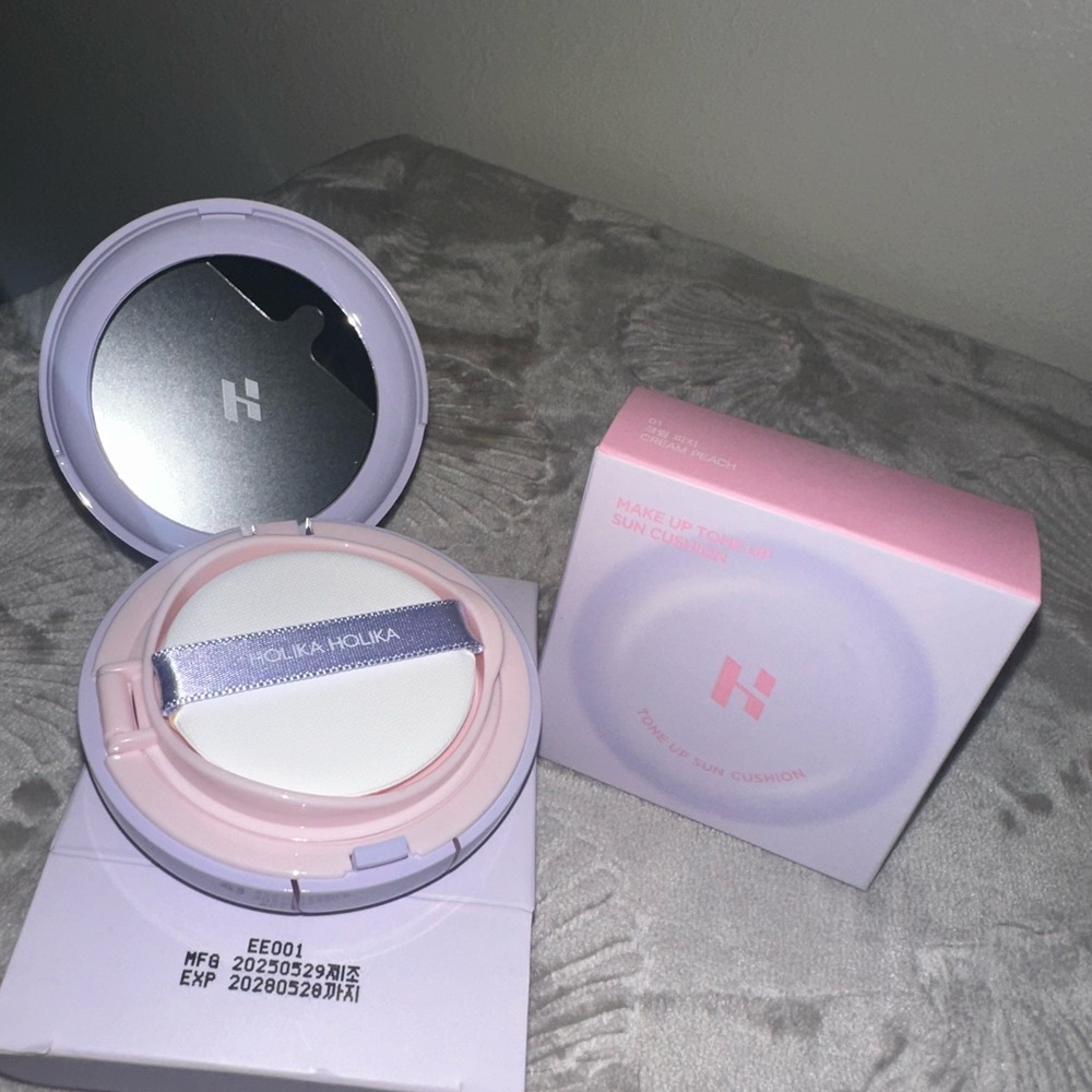 Holika Holika Korean Tone Up Sun Cushion SPF | cream peach